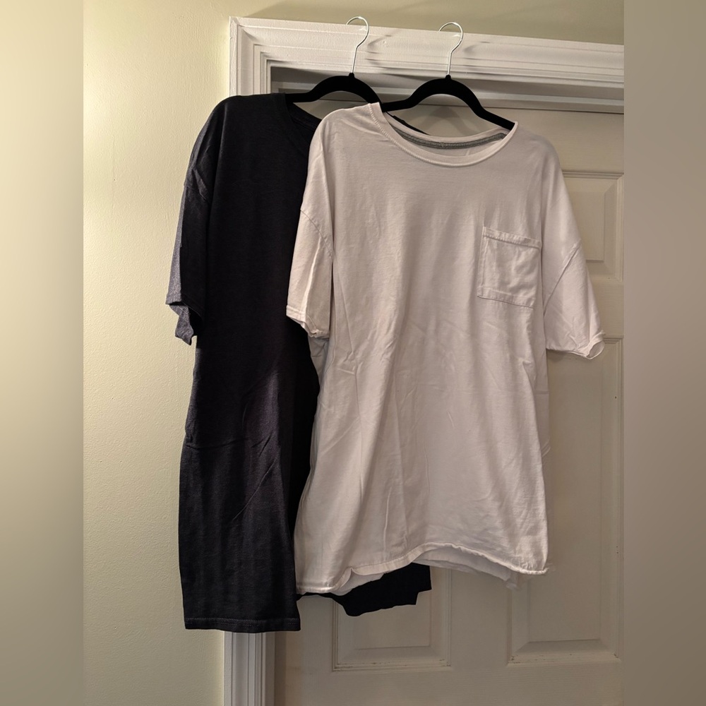 Set of 2 Pocket Tee Shirts